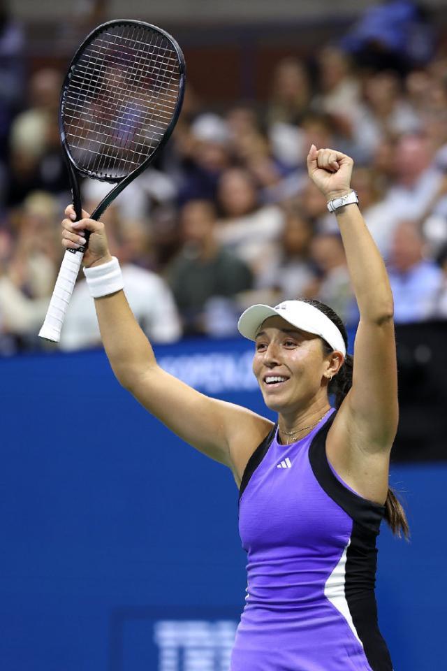 1725527714633057739.jpg 543ace57ly1htck8l1l49j20u019045h.jpg